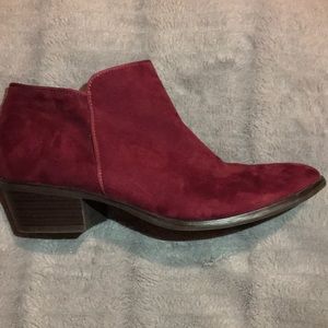 Burgundy dr. Scholls ankle boots